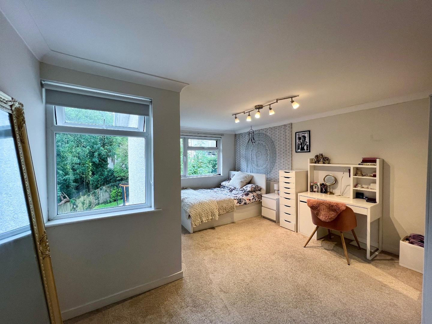 Pascoe's Avenue, Newcastle Higher, Bridgend County Borough, CF31 4PQ